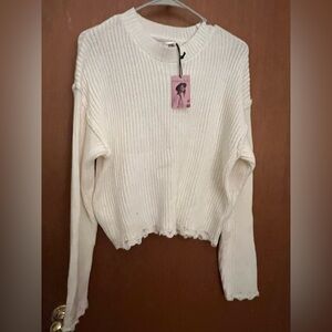 Women’s Cropped Sweater. Size Large.